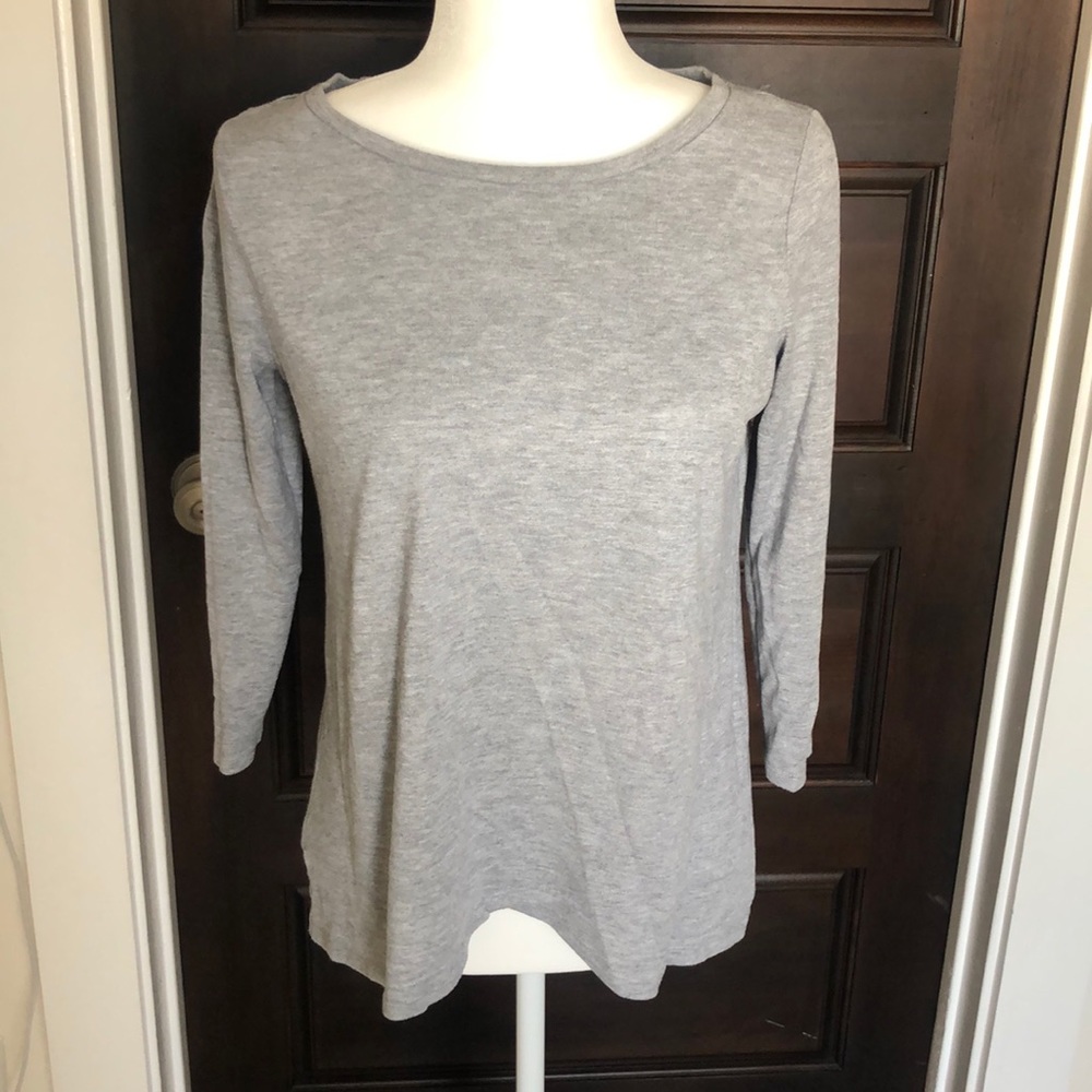 Loft gray 3/4 sleeved t-shirt
